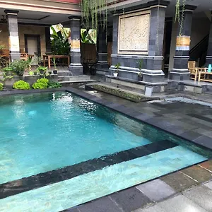 3* Pensión Awan Bali House